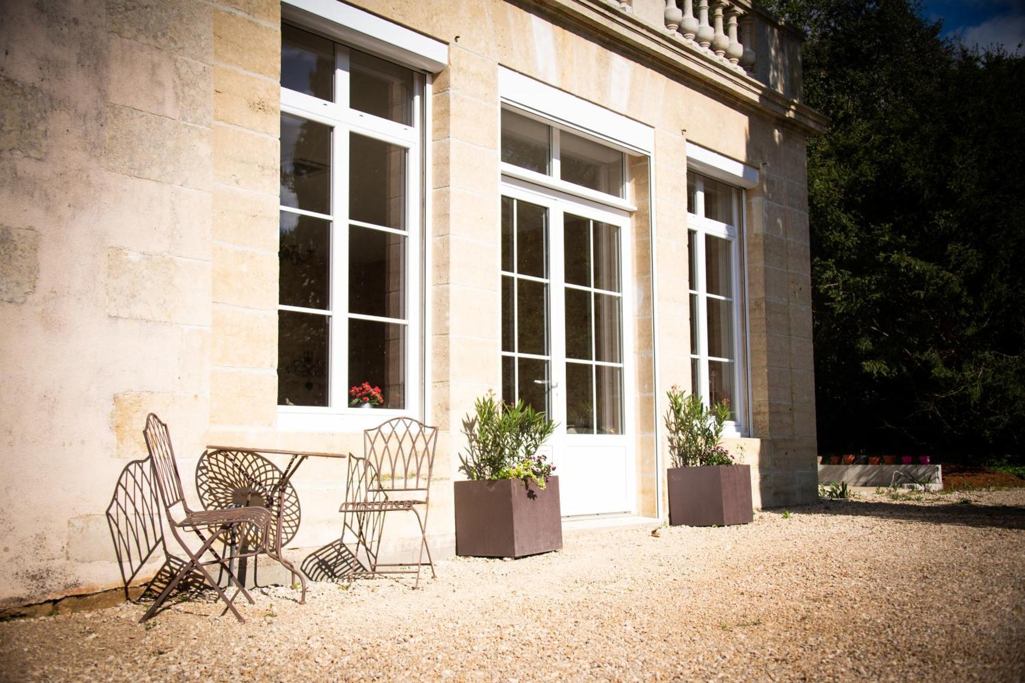 Domaine De La Briouse Bed & Breakfast Sanxay Eksteriør bilde
